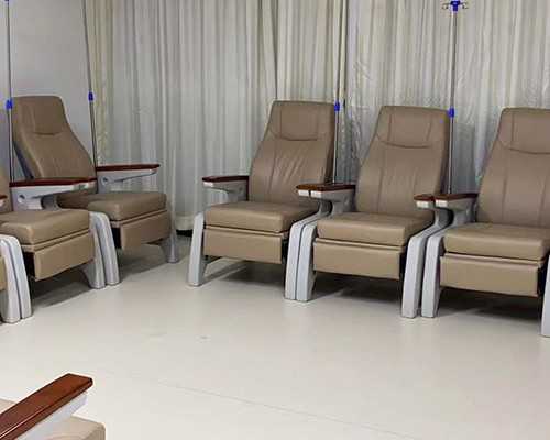 国内代生多少费用-哪里可以找到代孕妈妈,遵义医科综合大人小孩医院黄安安，